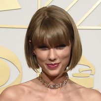 Taylor Swift presume de melena bob
