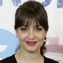 Hiba Abouk a la última con su flequillo