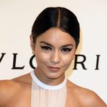 Vanessa Hudgens apuesta por un look cat-eye