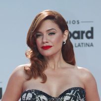 Angelica Celaya con ondas al más puro estilo old Hollywood