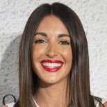 Noelia López apuesta por los labios rojos