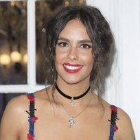 Cristina Pedroche luce un peinado con raya al medio