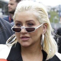 Christina Aguilera con un look rockero