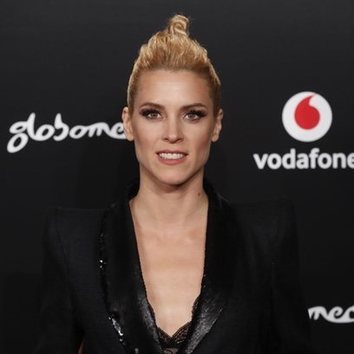 Maggie Civantos apuesta por el moño trenzado