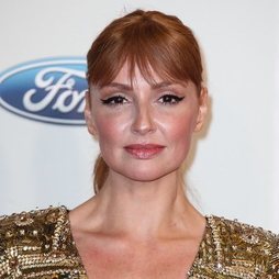 Cristina Castaño luce muy bien el flequillo