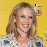 Kylie Minogue muy deslumbrante