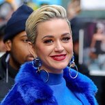 Katy Perry a todo color
