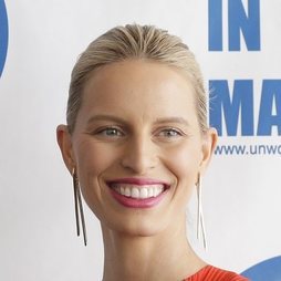 La sonrisa es la gran aliada de Karolina Kurkova