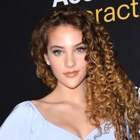 Sofie Dossi, una belleza natural