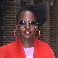 Las divertidas gafas de Lupita Nyong'o