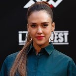 Copia la coleta de Jessica Alba que más favorece a tu rostro