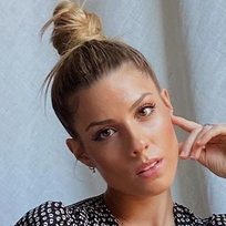 Miriam tiene el moño perfecto para estar en casa
